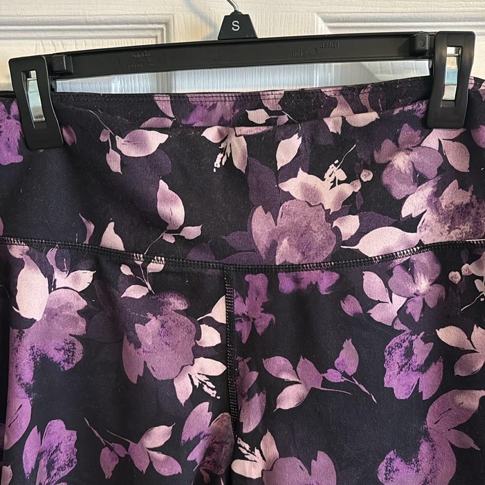 Danskin Purple Floral Leggings - Picture 3 of 4